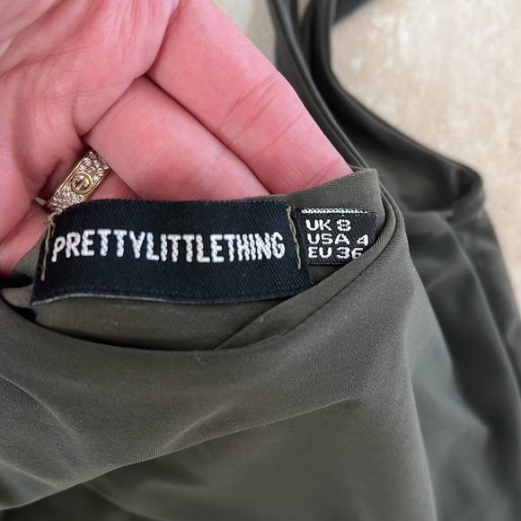 PRETTYLITTLETHING CUTOUT DRESS SZ 4 - Picture 3 of 4